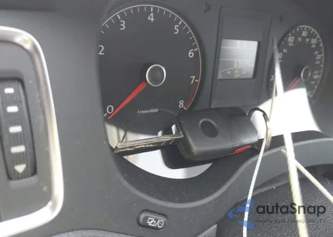 2014 Volkswagen Jetta 2.0L S из США, поврежденный, VIN 3VW2K7AJ7EM313535